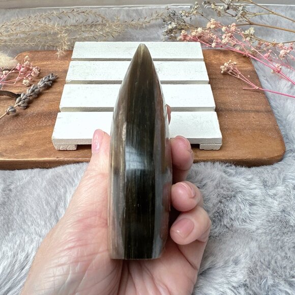 Beautiful Muscovite Flame | Muscovite Free Form - Picture 5 of 7